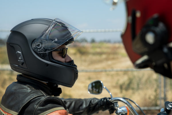 moto-smarthelm-featuredcallout-momentumevo79dbfd9300684b87b368e521d6b50040 moto-smarthelm-featuredcallout-momentumevo79dbfd9300684b87b368e521d6b50040